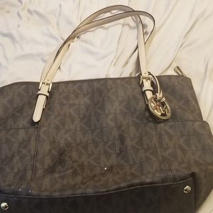 Micheal kors tote